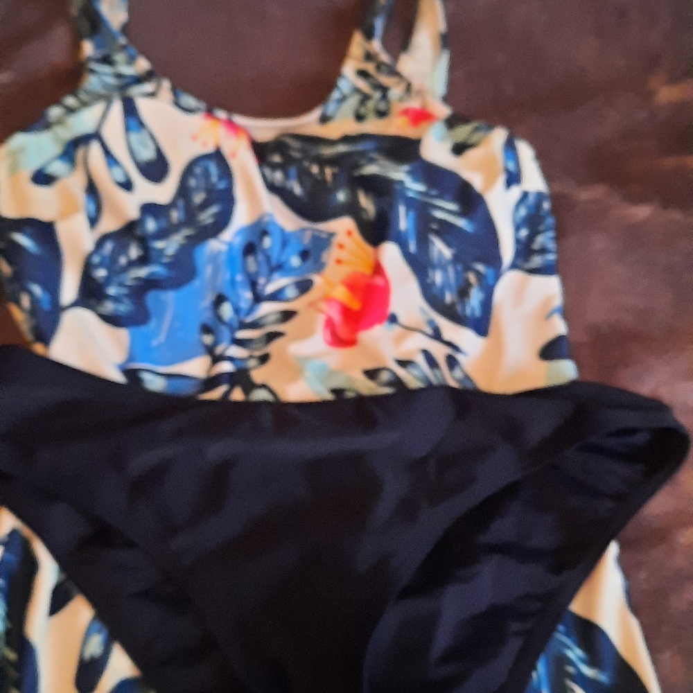 Womens tankini set sz L